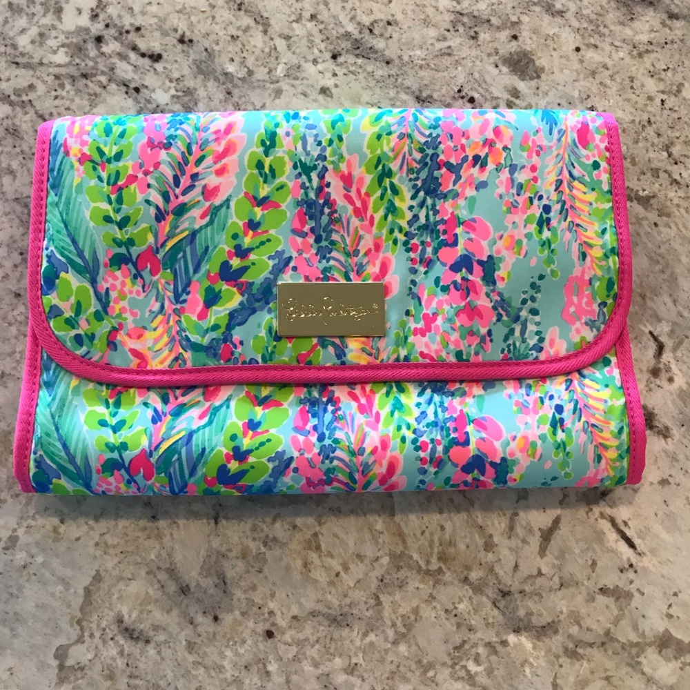 Lilly Pulitzer hanging travel cosmetics bag